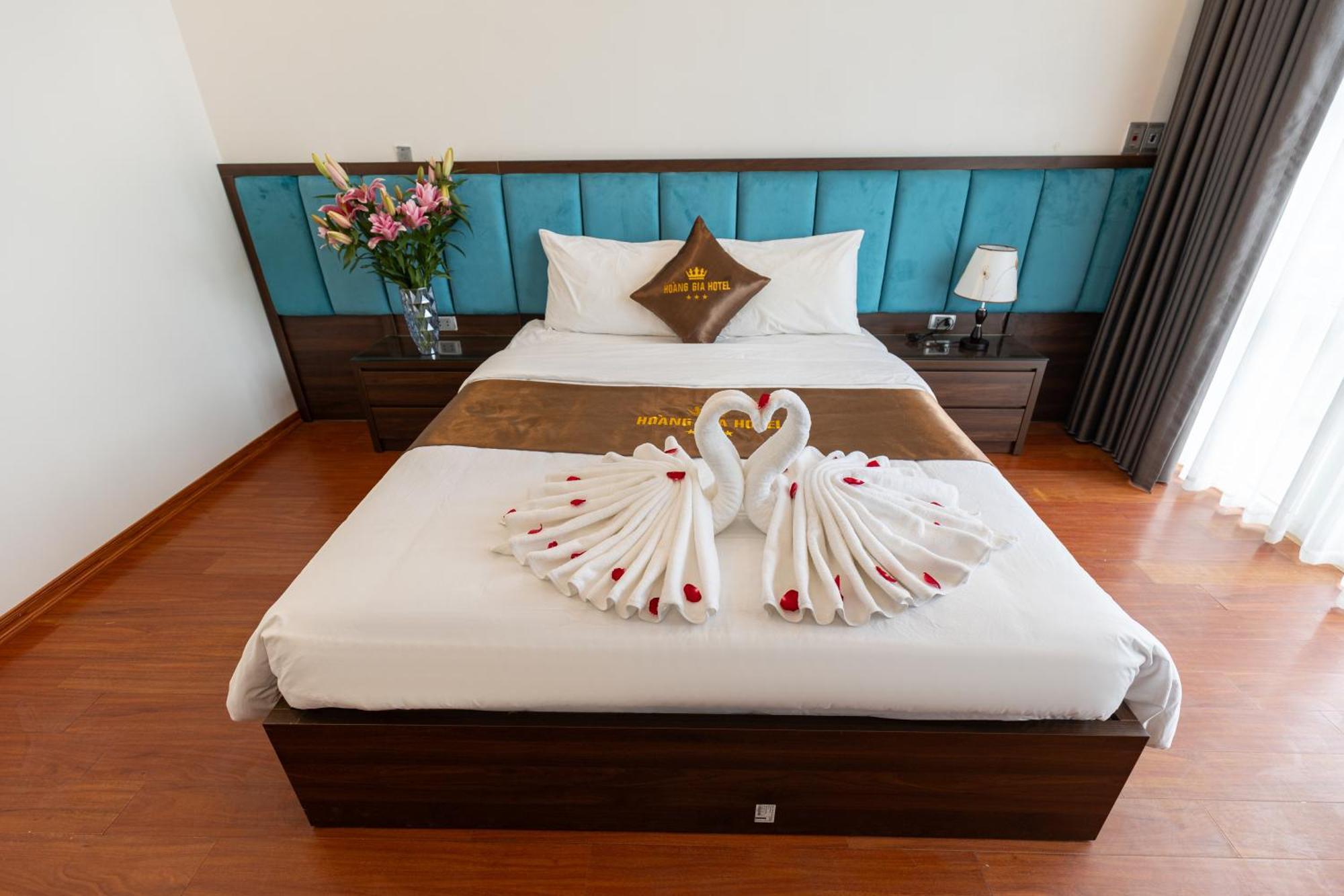 Hoang Gia Hotel Dong Anh Exterior photo